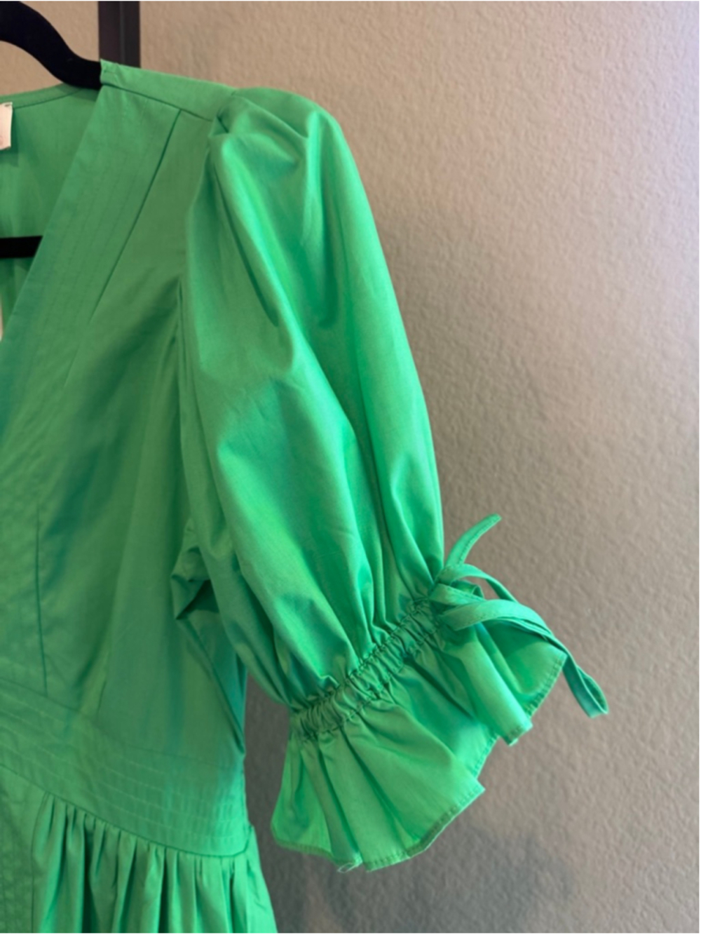 Entro Women's Eyelet Detail Midi Dress in Green Size S - Picture 5 of 7